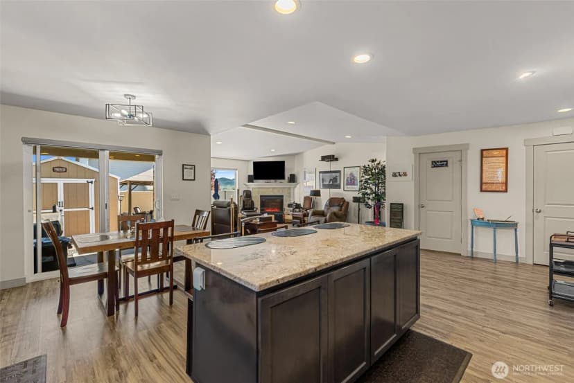 Property photo for 628 Craig Avenue, Wenatchee photo 7
