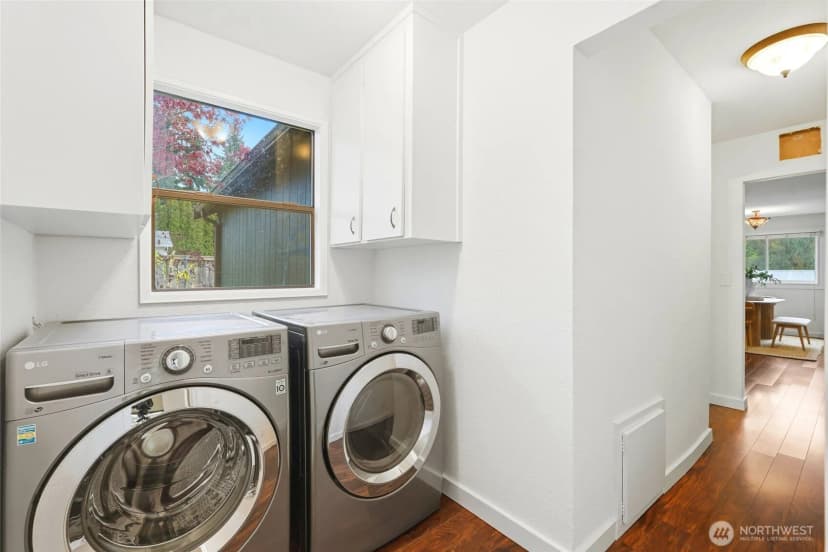 Property photo for 11613 25th Avenue Se, Everett photo 12