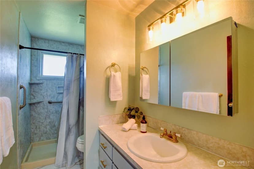 Property photo for 908 S 20th, Mount Vernon photo 12