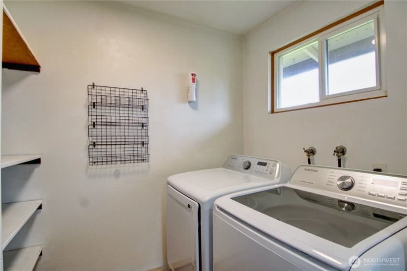 Property photo for 908 S 20th, Mount Vernon photo 9