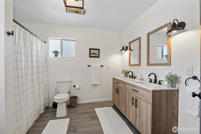 Property photo for 8252 Beach Way Drive, Blaine photo 22