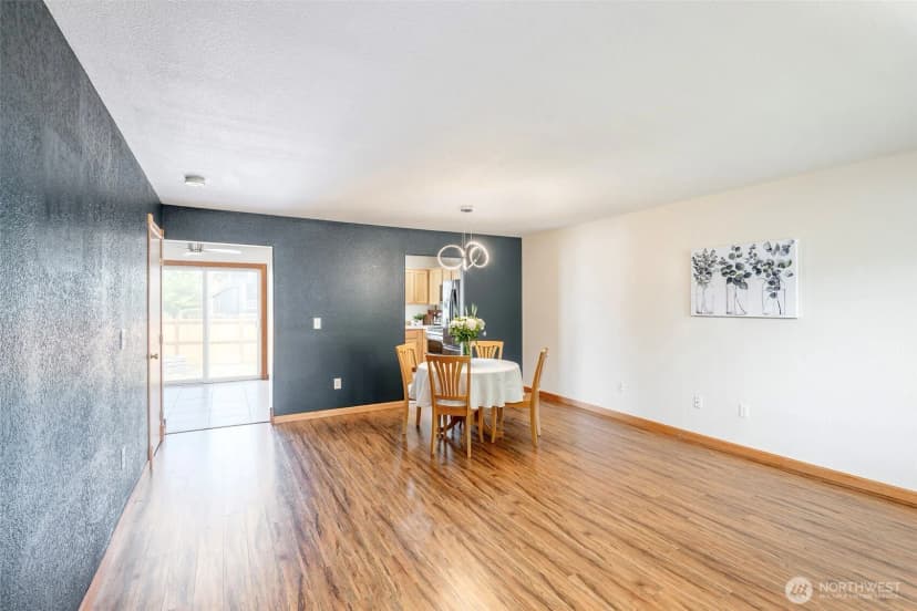 Property photo for 10428 Brighton Street Se, Yelm photo 4