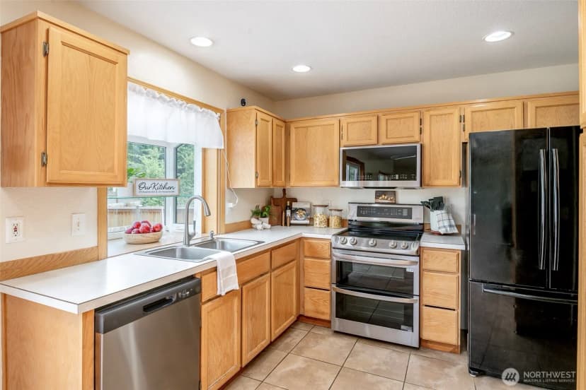 Property photo for 10428 Brighton Street Se, Yelm photo 7