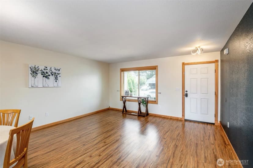 Property photo for 10428 Brighton Street Se, Yelm photo 5