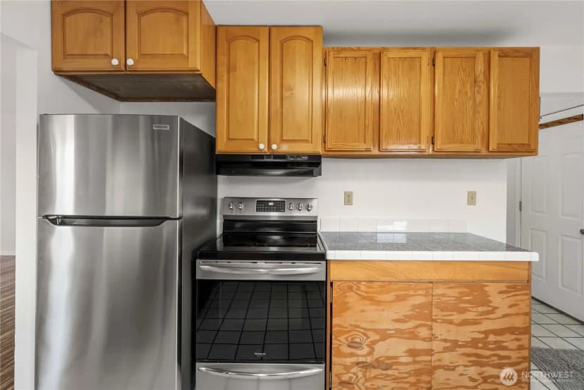 Property photo for 25460 111th Avenue Se, Kent photo 14
