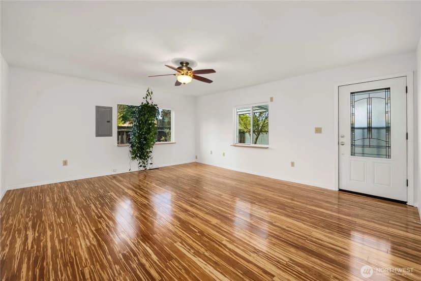 Property photo for 25460 111th Avenue Se, Kent photo 5