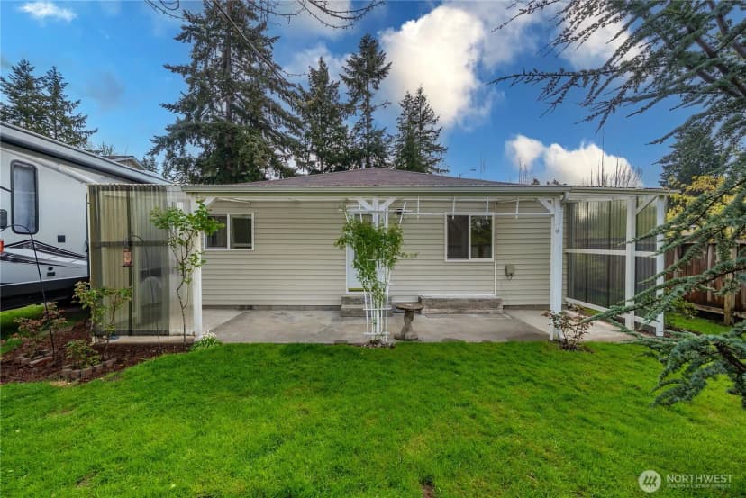 Property photo for 25460 111th Avenue Se, Kent photo 27