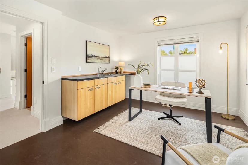 Property photo for 3215 W Lynn Street, Seattle photo 16