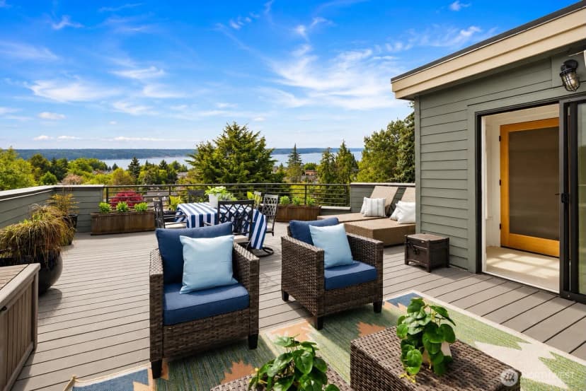 Property photo for 3215 W Lynn Street, Seattle photo 25