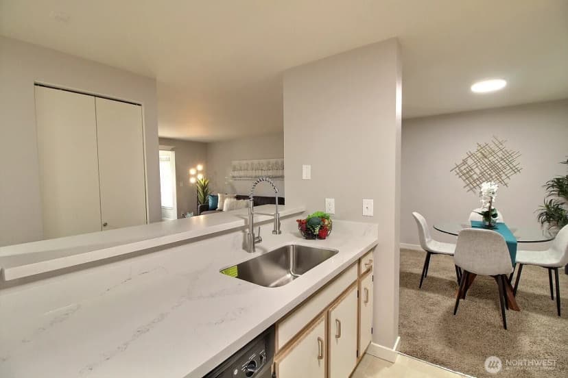 Property photo for 975 Aberdeen Avenue Ne #l202, Renton photo 8