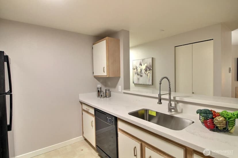 Property photo for 975 Aberdeen Avenue Ne #l202, Renton photo 9