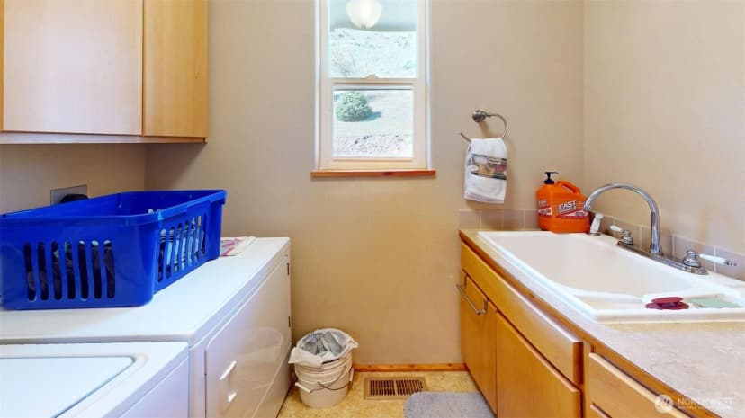 Property photo for 1811 Pine Creek, Tonasket photo 15