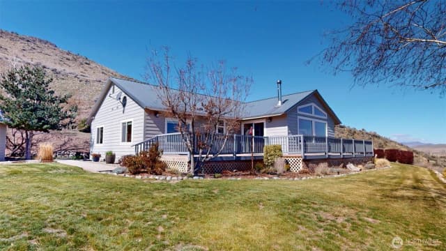 Property photo for 1811 Pine Creek, Tonasket photo 2