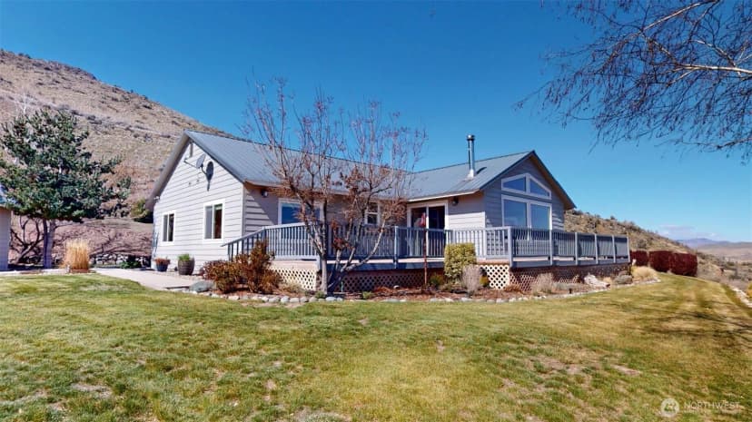 Property photo for 1811 Pine Creek, Tonasket photo 2