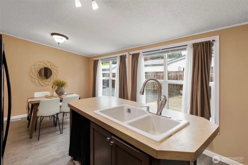Property photo for 1919 Se Richmond Lane, Port Orchard photo 12