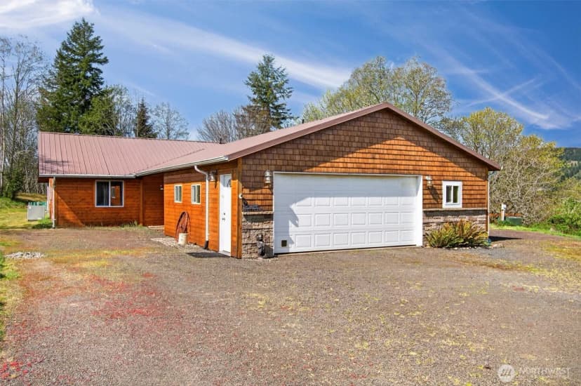Property photo for 26 Dodge Meadow Drive, Cathlamet photo 26