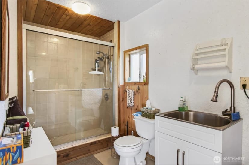 Property photo for 26 Dodge Meadow Drive, Cathlamet photo 23