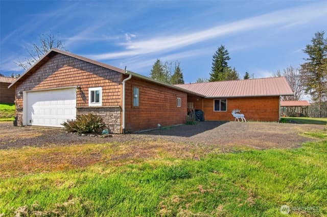 Property photo for 26 Dodge Meadow Drive, Cathlamet