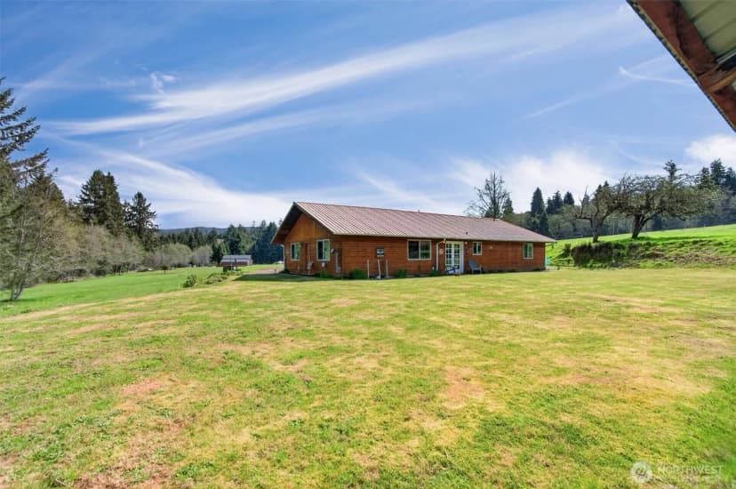 Property photo for 26 Dodge Meadow Drive, Cathlamet photo 28