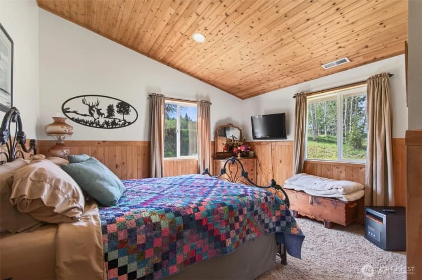 Property photo for 26 Dodge Meadow Drive, Cathlamet photo 15