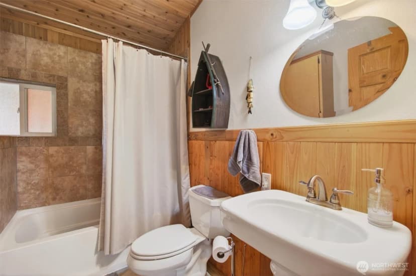 Property photo for 26 Dodge Meadow Drive, Cathlamet photo 14