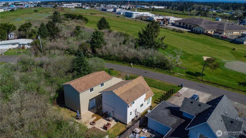 Property photo for 555 Ensign Avenue Nw, Ocean Shores photo 39