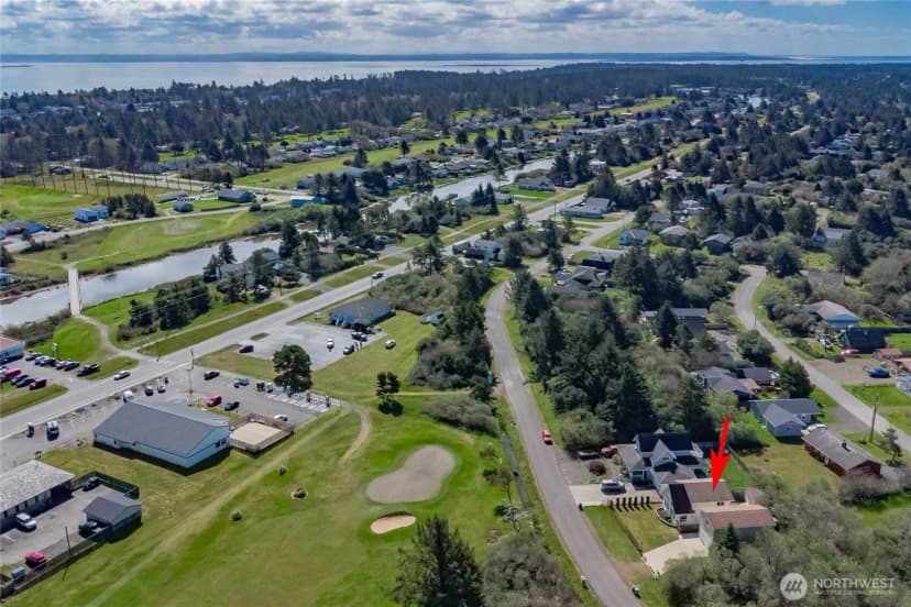 Property photo for 555 Ensign Avenue Nw, Ocean Shores photo 38