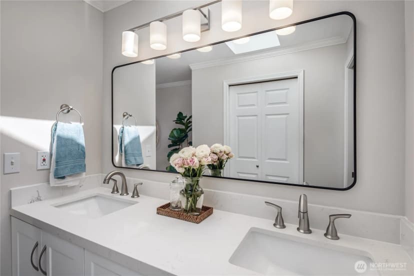 Property photo for 703 245th Place Ne, Sammamish photo 28