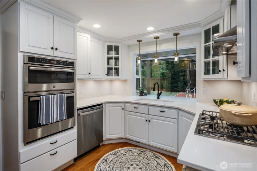 Property photo for 703 245th Place Ne, Sammamish photo 12