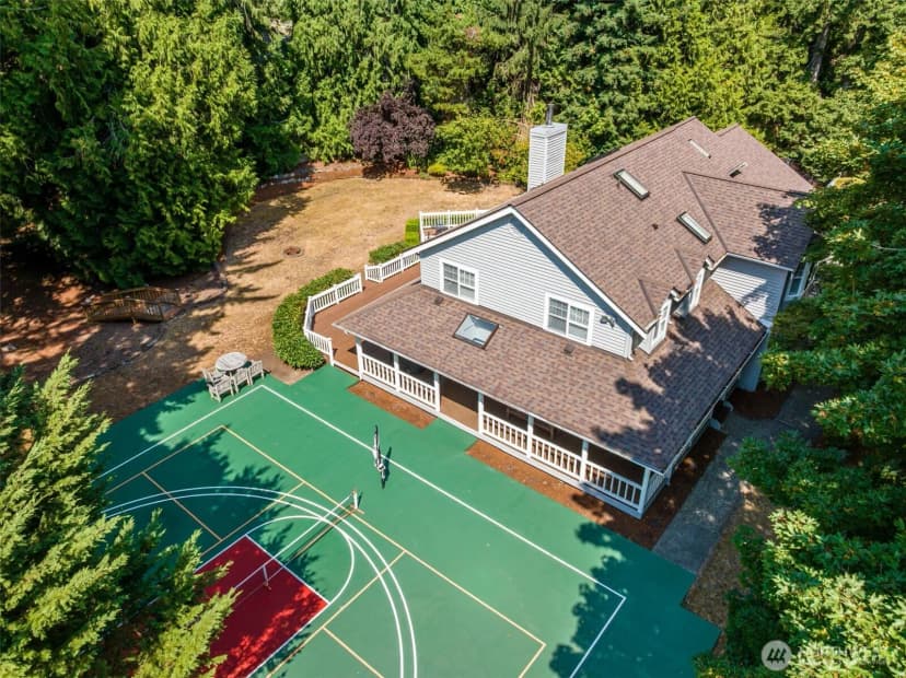 Property photo for 703 245th Place Ne, Sammamish photo 4