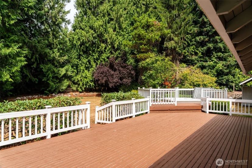Property photo for 703 245th Place Ne, Sammamish photo 32