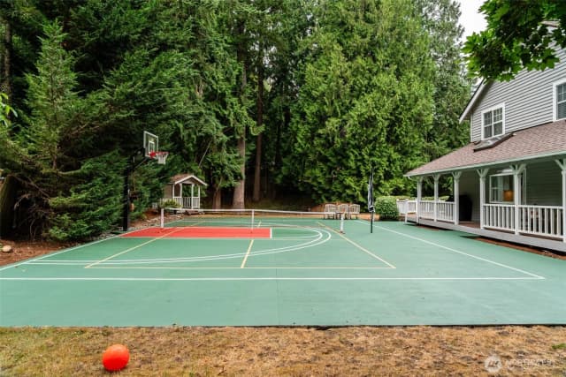 Property photo for 703 245th Place Ne, Sammamish photo 3