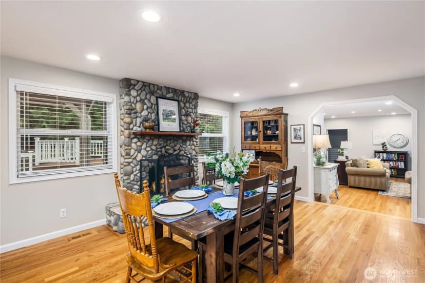 Property photo for 703 245th Place Ne, Sammamish photo 14