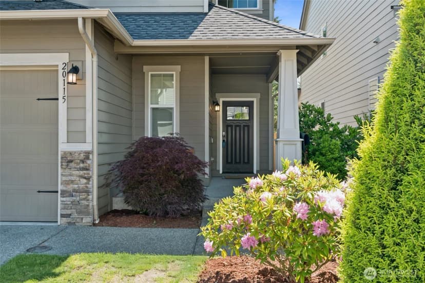 Property photo for 20115 20th Avenue E, Spanaway photo 2