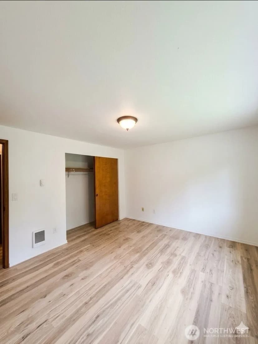 Property photo for 7195 E Stanley Lane, Port Orchard photo 12