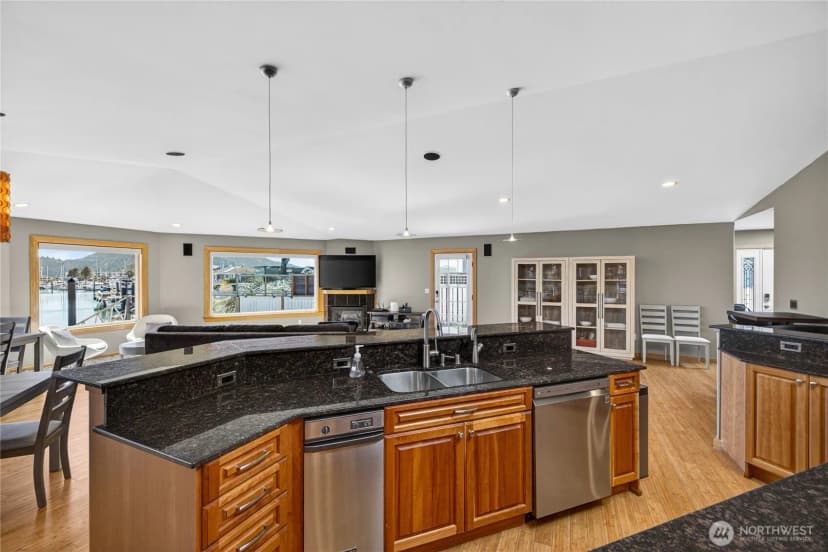 Property photo for 5309 Doon Way, Anacortes photo 14