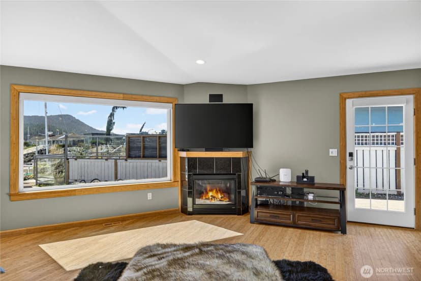 Property photo for 5309 Doon Way, Anacortes photo 6