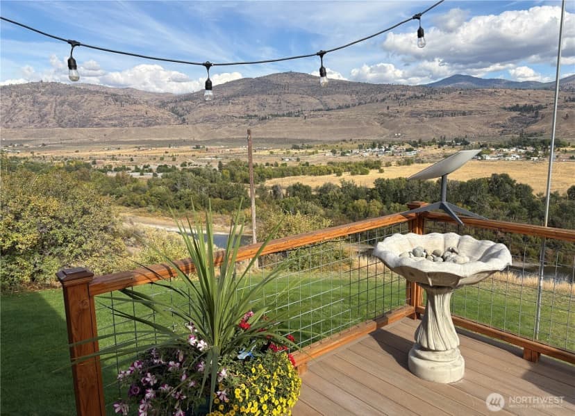 Property photo for 8 Mundinger Lane, Omak photo 27