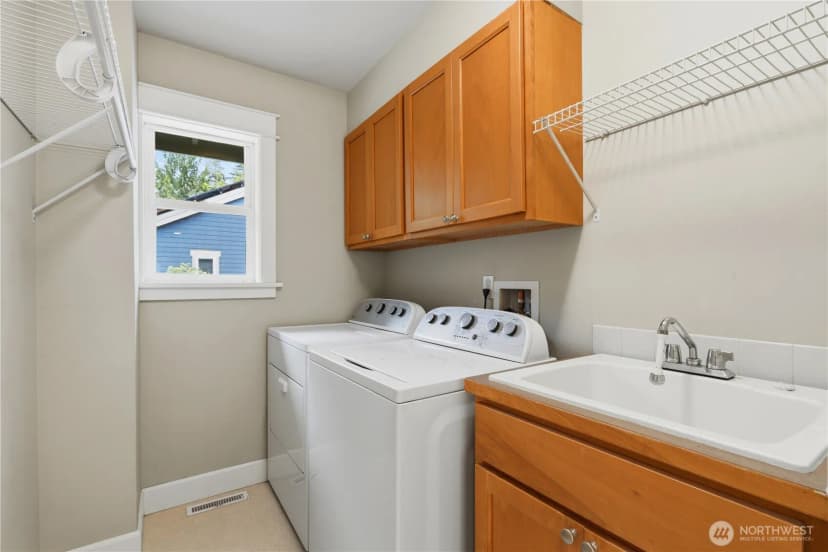 Property photo for 372 Wilderness Peak Drive Nw, Issaquah photo 27