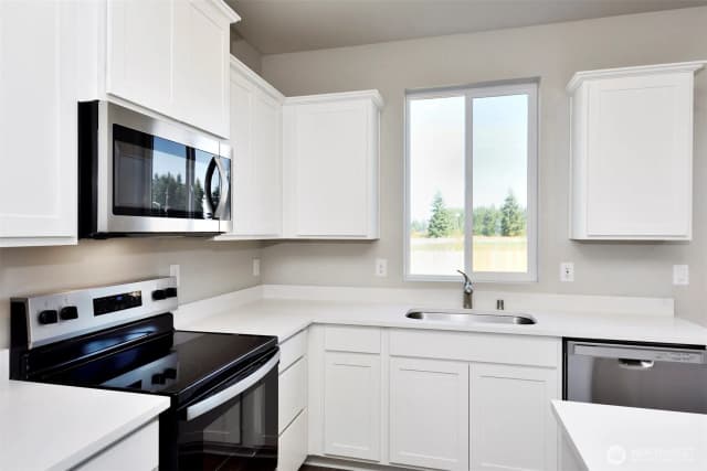 Property photo for 9734 Brown Street Se, Yelm photo 3