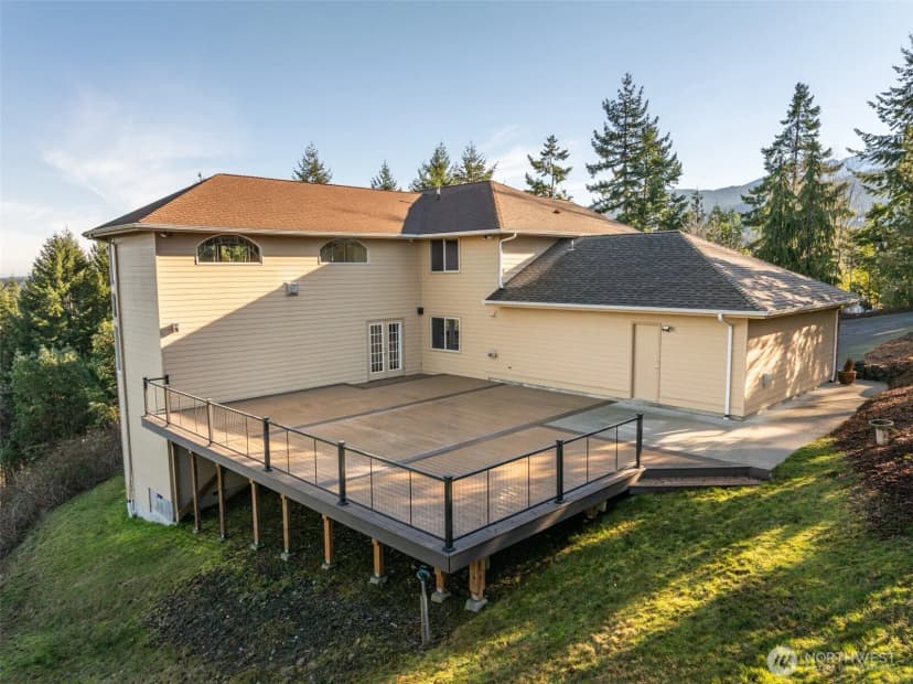 Property photo for 721 Sunset Heights Drive, Port Angeles photo 32