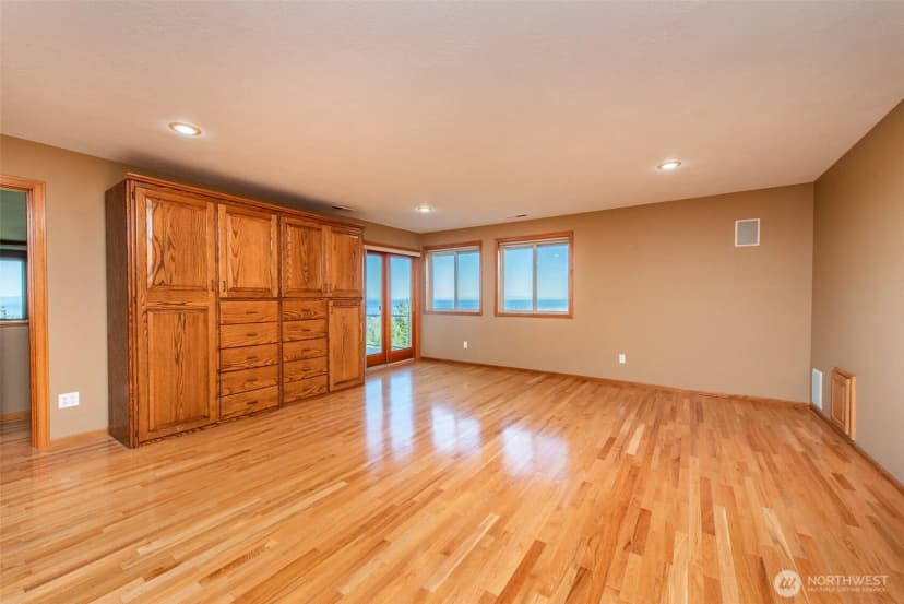 Property photo for 721 Sunset Heights Drive, Port Angeles photo 24