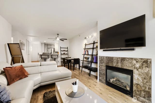 Property photo for 2607 Western Avenue #355, Seattle photo 5