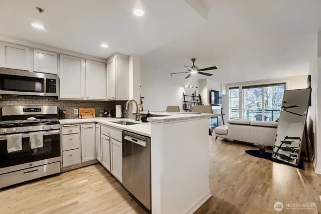 Property photo for 2607 Western Avenue #355, Seattle