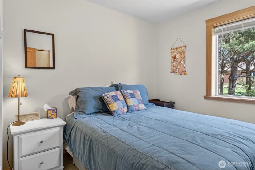 Property photo for 703 353rd Place, Ocean Park photo 25