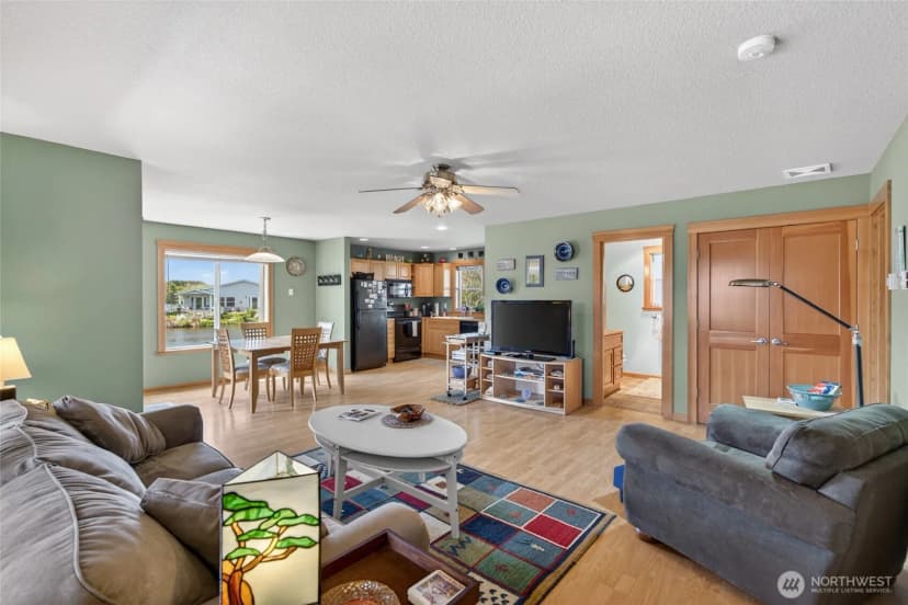 Property photo for 703 353rd Place, Ocean Park photo 13