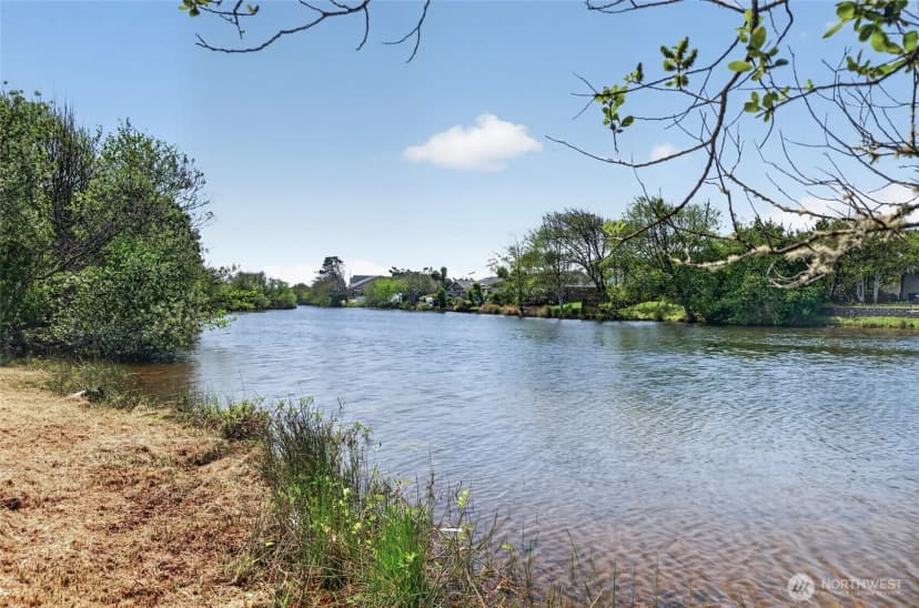 Property photo for 703 353rd Place, Ocean Park photo 37