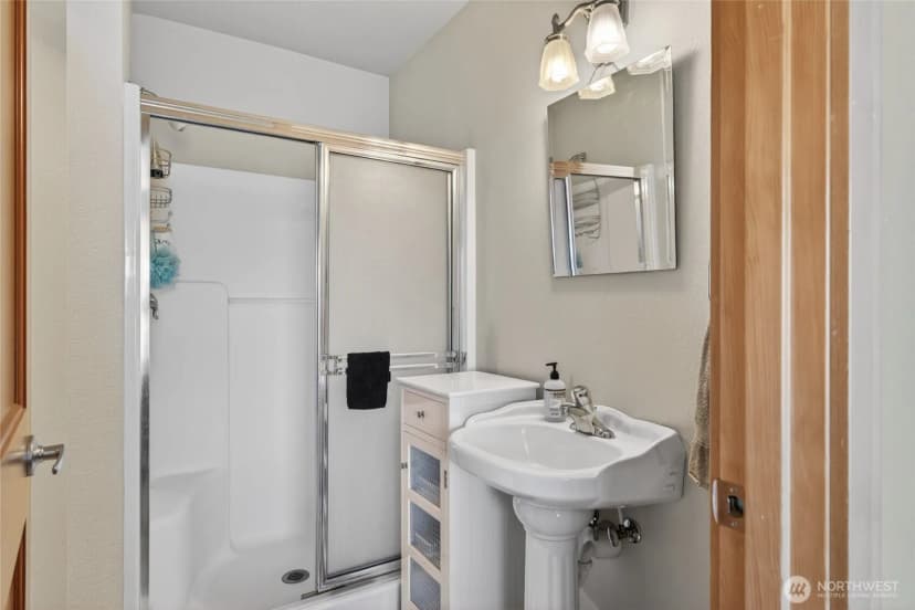 Property photo for 703 353rd Place, Ocean Park photo 29