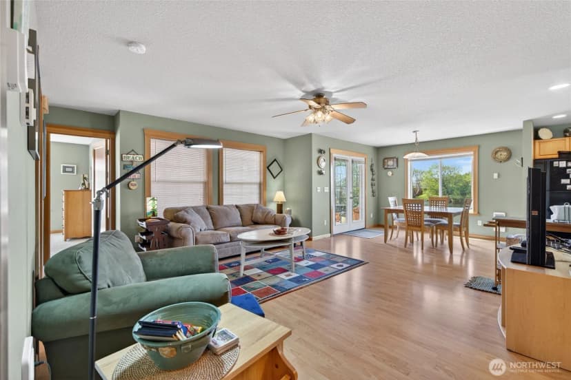 Property photo for 703 353rd Place, Ocean Park photo 14