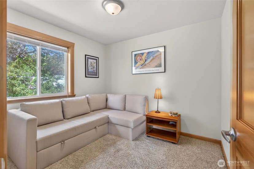 Property photo for 703 353rd Place, Ocean Park photo 22